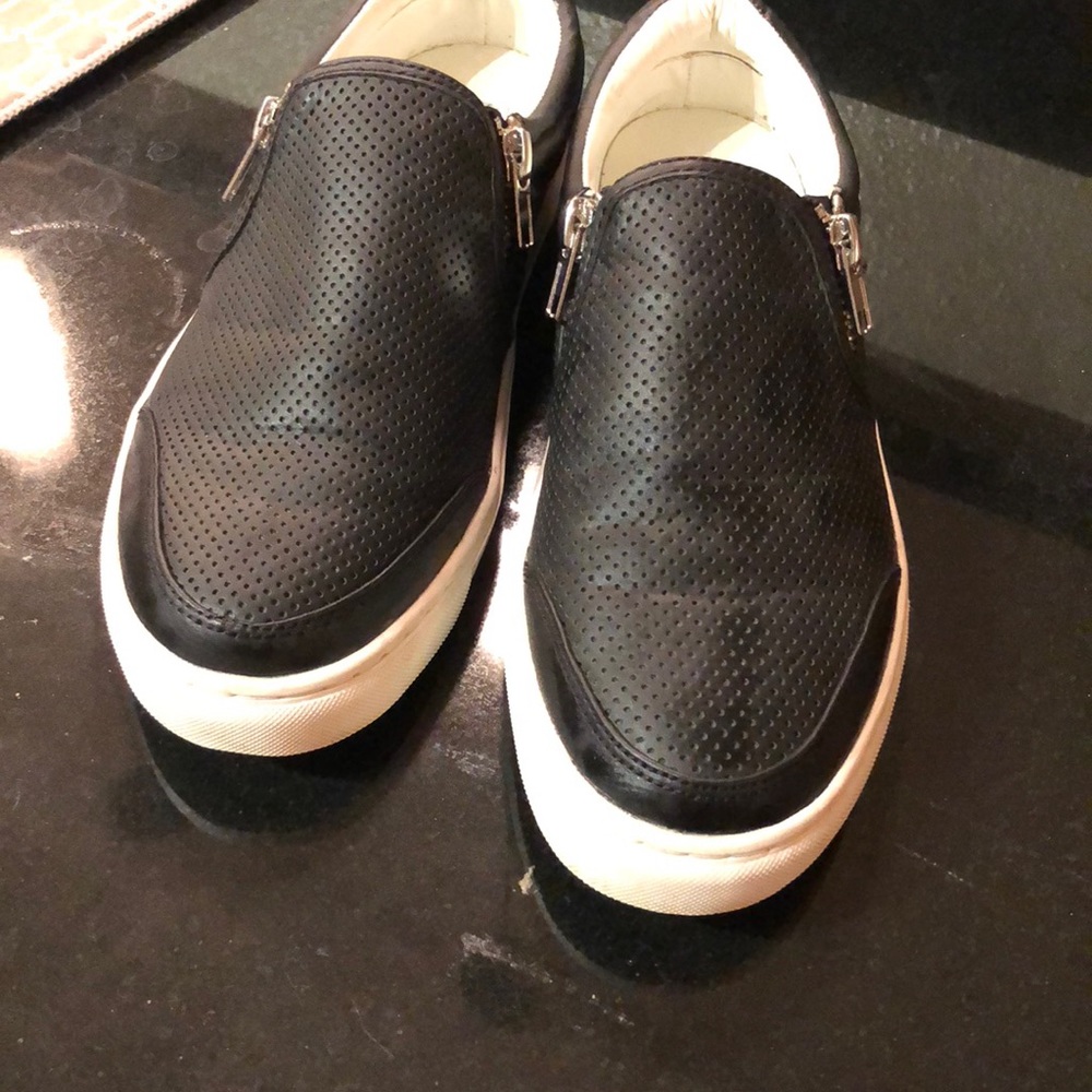 Steve Madden Faux Leather Zipper Sneakers